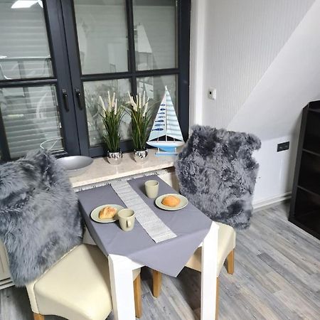 Exklusive Ferienwohnung Nahe Der Nordsee Wesselburen Екстер'єр фото